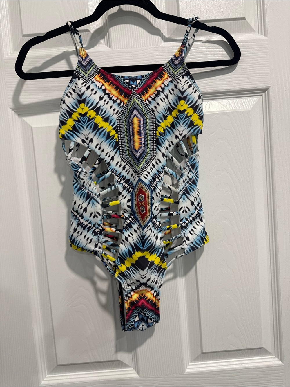 Women’s Multicolor Patterned Cutout Tank Top
